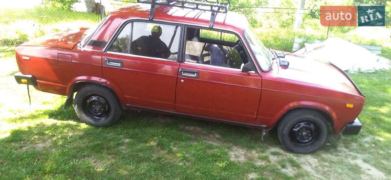 Седан ВАЗ / Lada 2105 1993 в Галиче