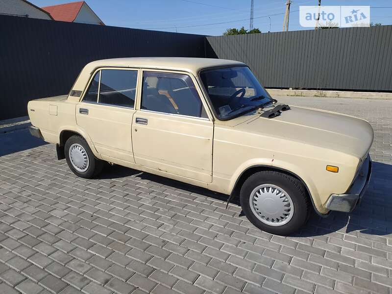 Седан ВАЗ / Lada 2105 1986 в Черкасах