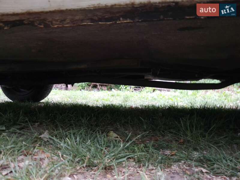 Седан ВАЗ / Lada 2105 1993 в Мироновке