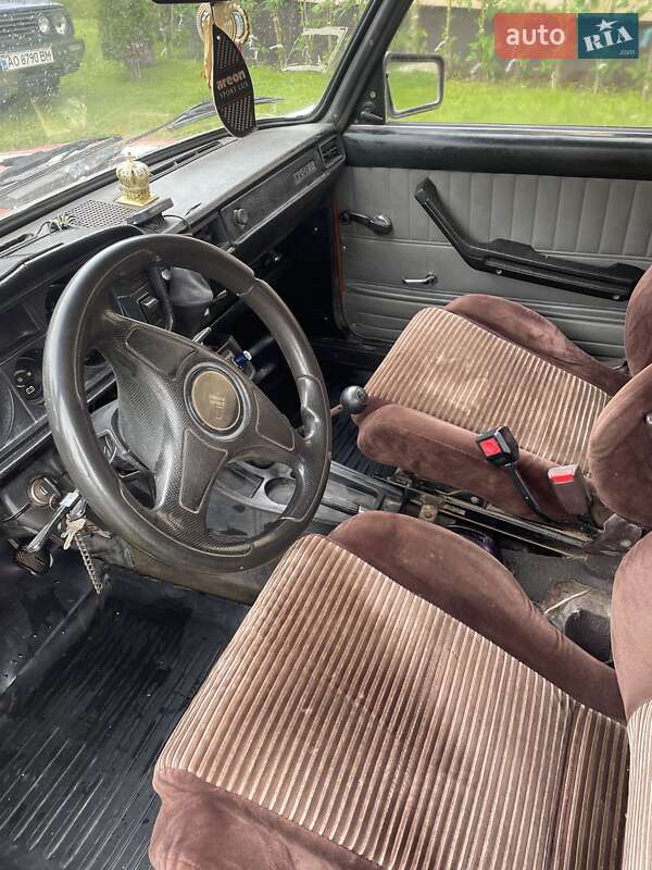 Седан ВАЗ / Lada 2105 1982 в Косове