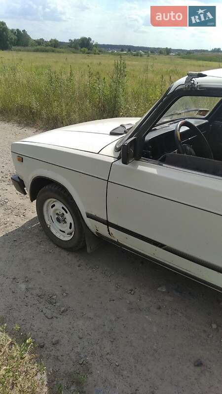 Седан ВАЗ / Lada 2105 1993 в Харькове