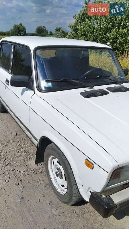 Седан ВАЗ / Lada 2105 1993 в Харькове