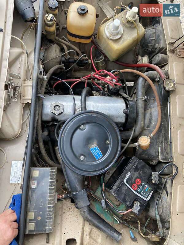 Седан ВАЗ / Lada 2105 1988 в Гайсине