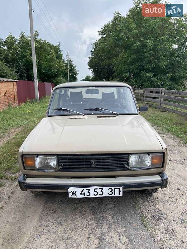 Седан ВАЗ / Lada 2105 1988 в Гайсине