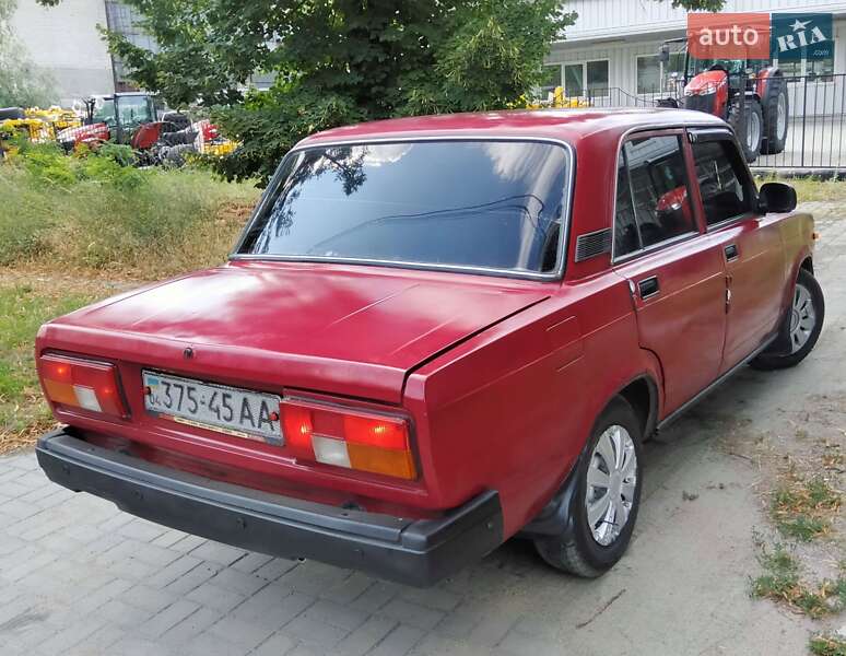 Седан ВАЗ / Lada 2105 1981 в Днепре
