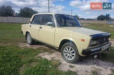 Седан ВАЗ / Lada 2105 1983 в Кривом Роге