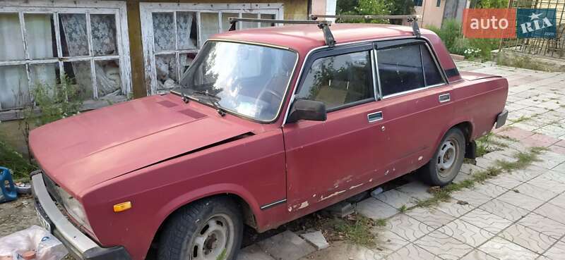Седан ВАЗ / Lada 2105 1982 в Очакове
