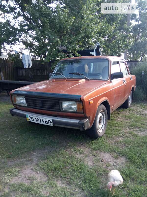Седан ВАЗ / Lada 2105 1983 в Нежине