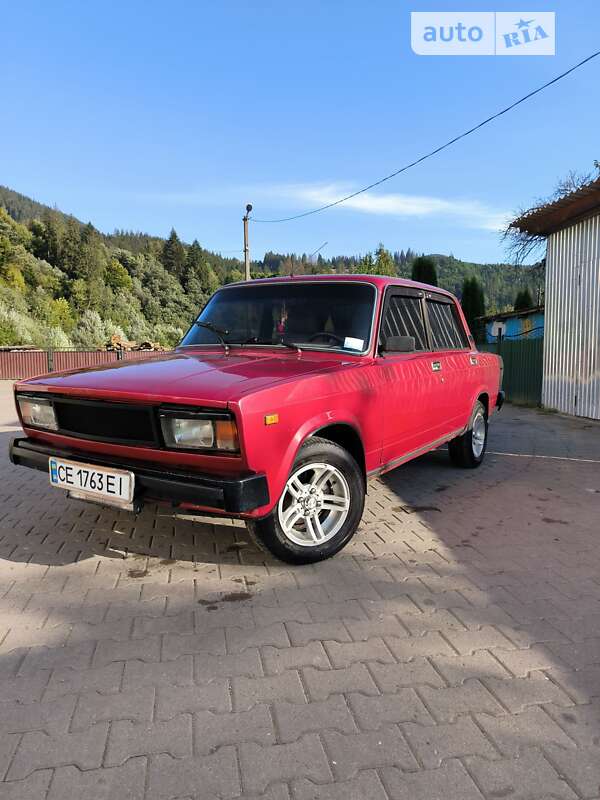 Седан ВАЗ / Lada 2105 1990 в Путиле