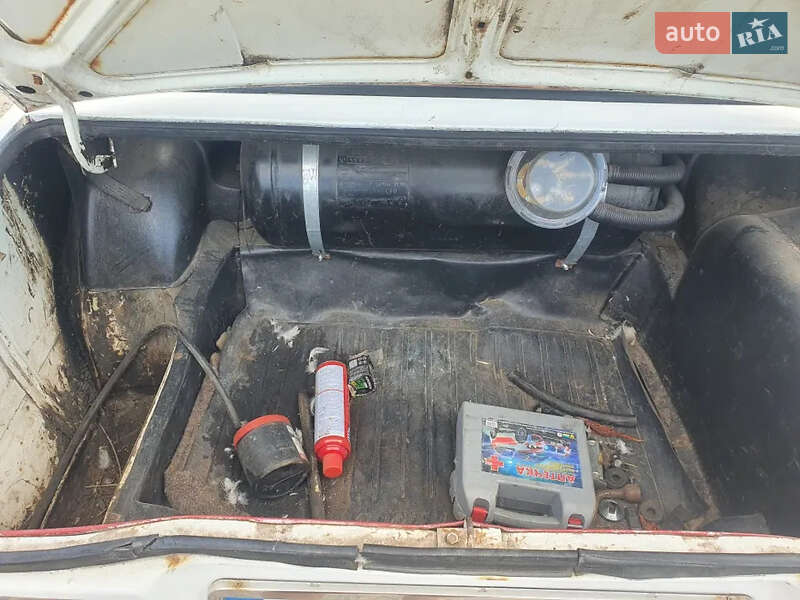 Седан ВАЗ / Lada 2105 1986 в Херсоні