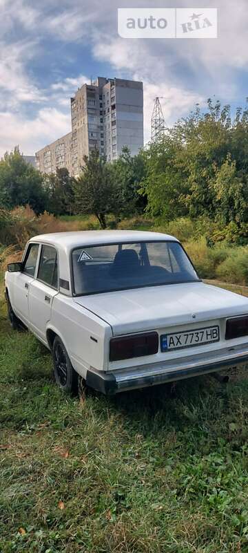 Седан ВАЗ / Lada 2105 1994 в Харькове