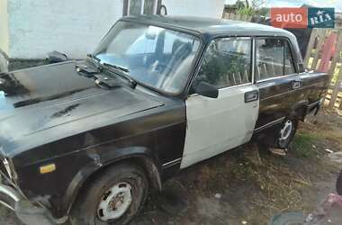 Седан ВАЗ / Lada 2105 1981 в Олевске