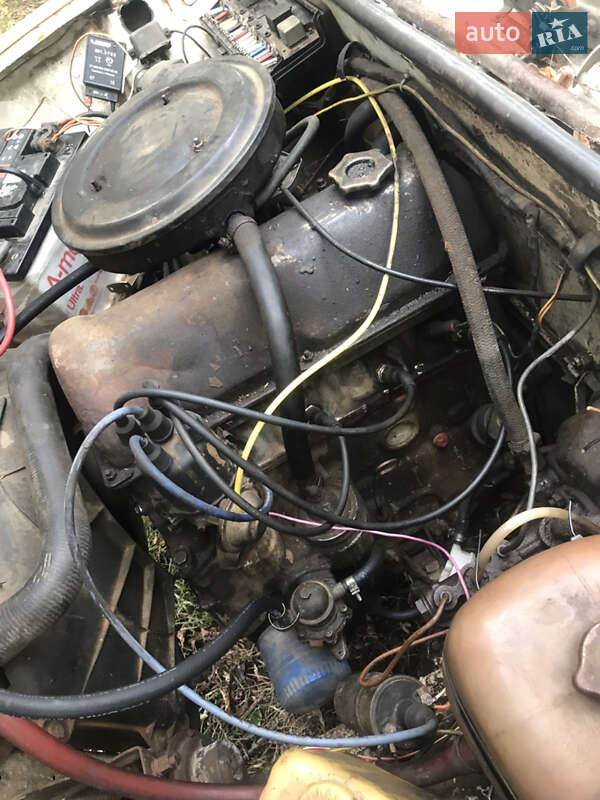 Седан ВАЗ / Lada 2105 1985 в Яворові