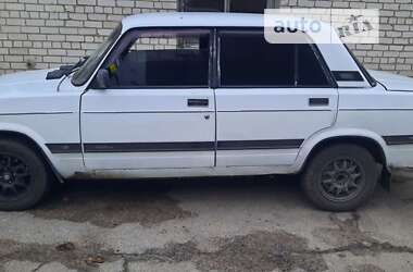 Седан ВАЗ / Lada 2105 2001 в Запорожье