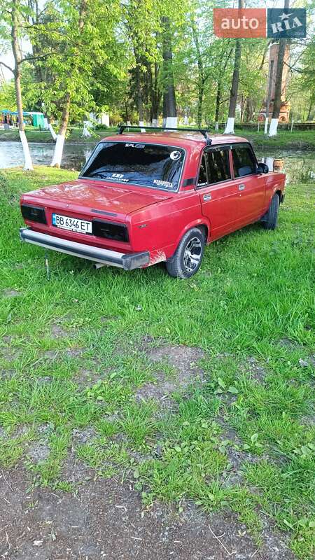 Седан ВАЗ / Lada 2105 1990 в Драбіву фото 3 Седан ВАЗ / Lada 2105 1990 в Драбіву