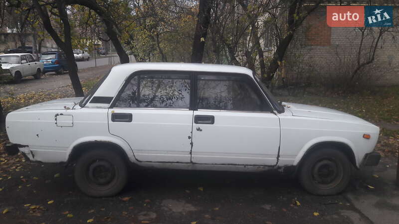 Седан ВАЗ / Lada 2105 1992 в Києві фото 8 Седан ВАЗ / Lada 2105 1992 в Києві