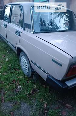 Седан ВАЗ / Lada 2105 1984 в Львове