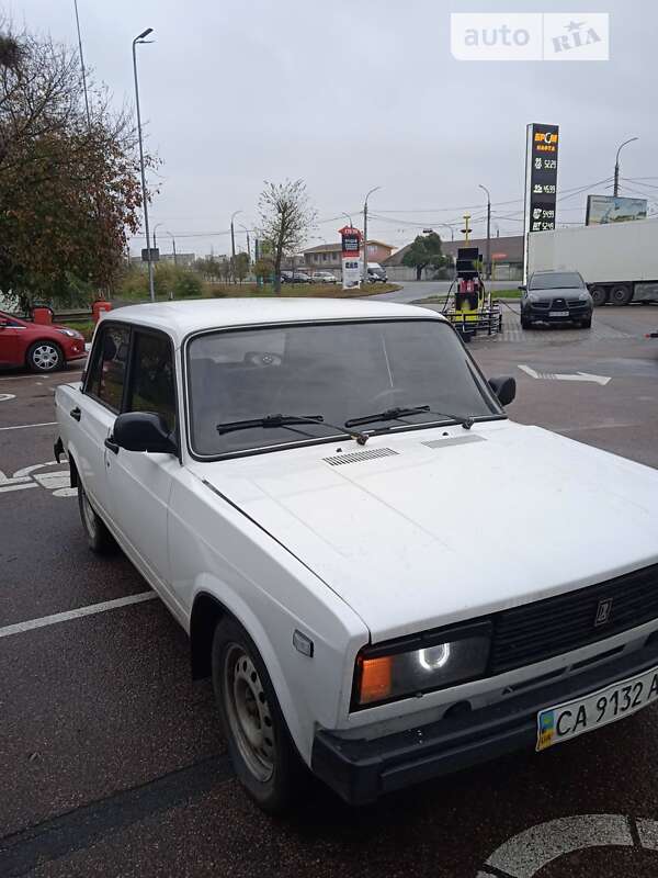 Седан ВАЗ / Lada 2105 1990 в Черкассах