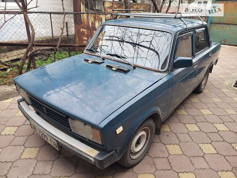 Седан ВАЗ / Lada 2105 1999 в Днепре