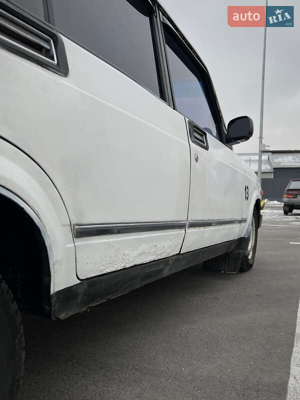 Седан ВАЗ / Lada 2105 1982 в Києві