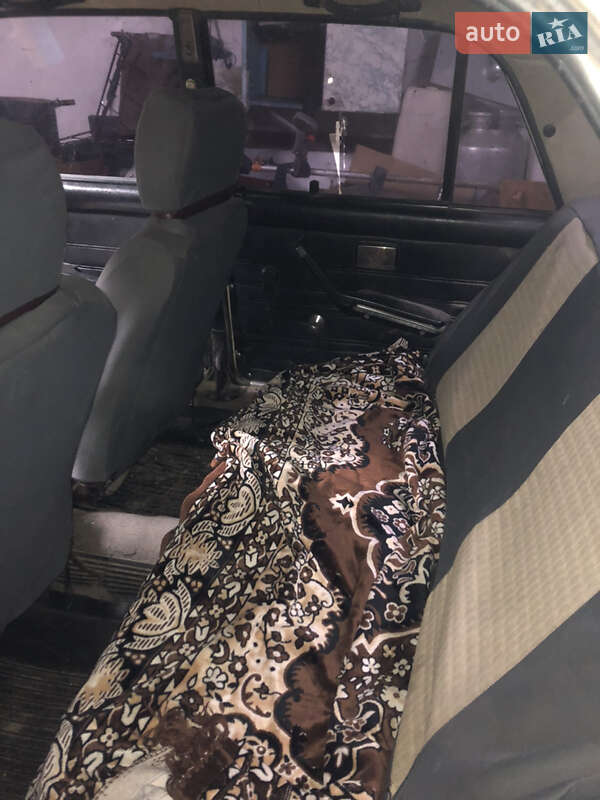 Седан ВАЗ / Lada 2105 1989 в Погребище фото 10 Седан ВАЗ / Lada 2105 1989 в Погребище