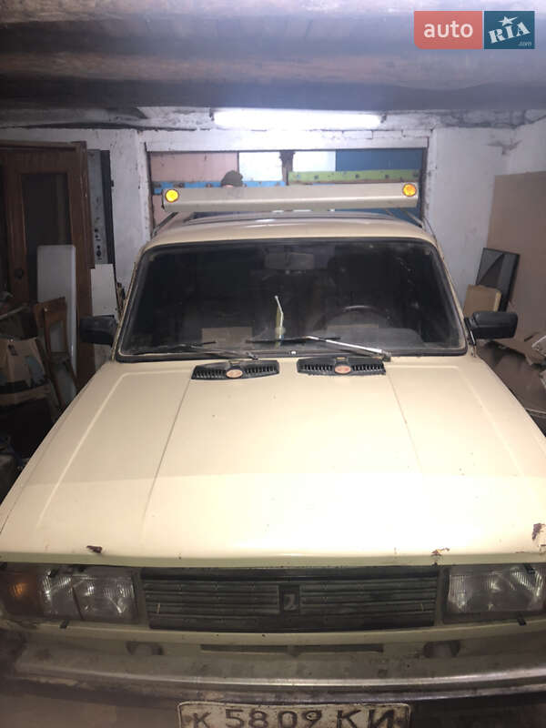 Седан ВАЗ / Lada 2105 1989 в Погребище фото 12 Седан ВАЗ / Lada 2105 1989 в Погребище