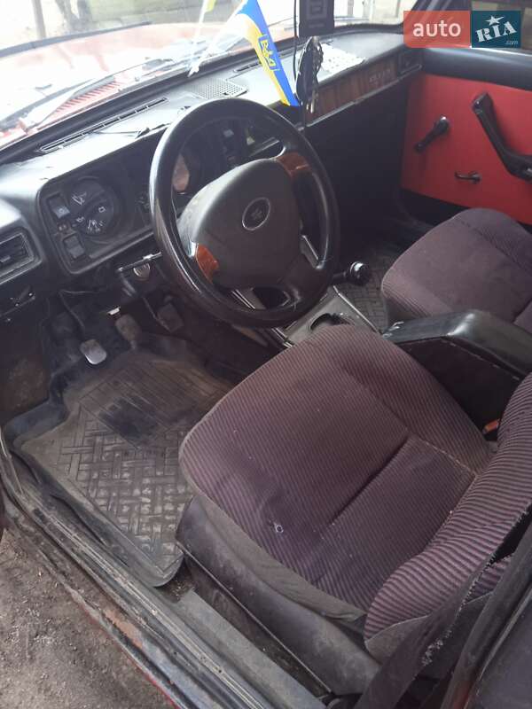 Седан ВАЗ / Lada 2105 1990 в Рожище