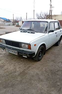 Седан ВАЗ / Lada 2105 1981 в Харькове
