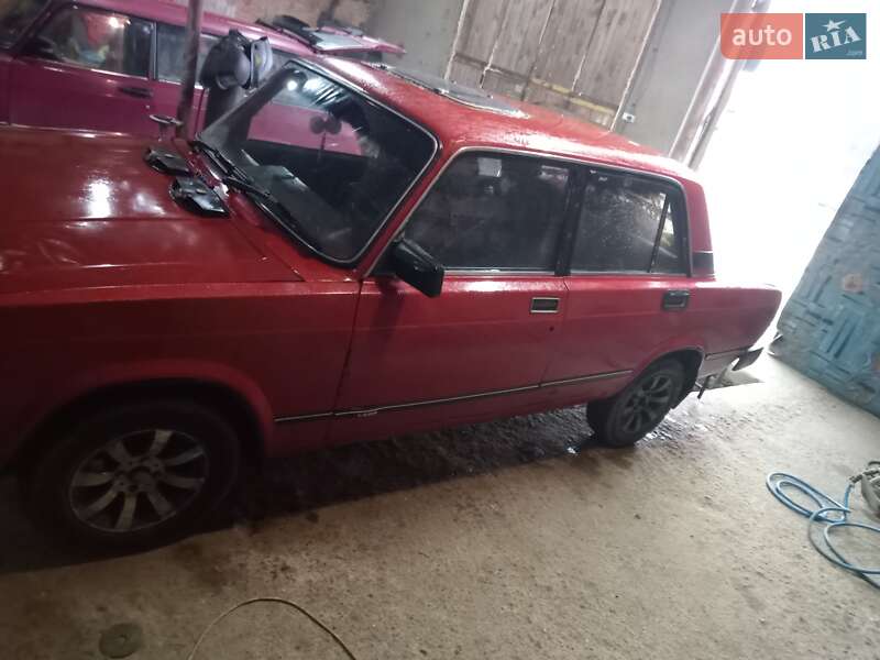 Седан ВАЗ / Lada 2105 1986 в Шаргороді