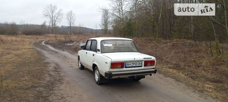Седан ВАЗ / Lada 2105 1995 в Харькове
