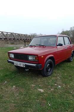 Седан ВАЗ / Lada 2105 1995 в Долині