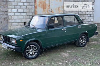 Седан ВАЗ / Lada 2105 1999 в Харькове