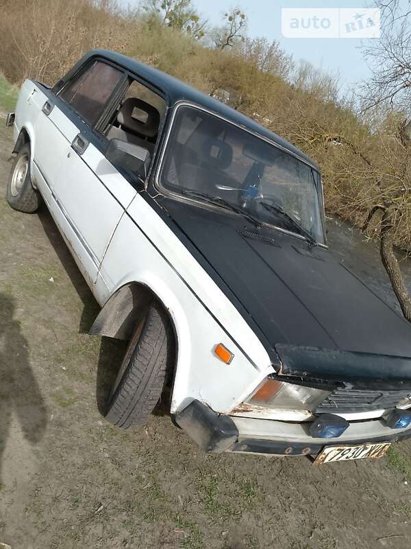 Седан ВАЗ / Lada 2105 1983 в Житомирі