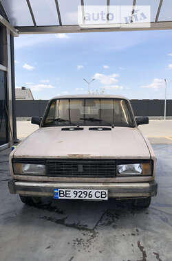Седан ВАЗ / Lada 2105 1987 в Миколаєві