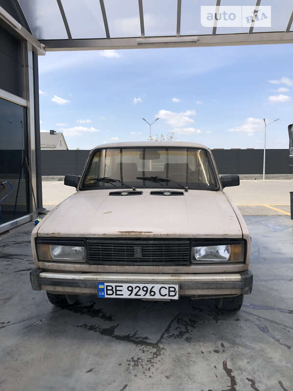 Седан ВАЗ / Lada 2105 1987 в Миколаєві