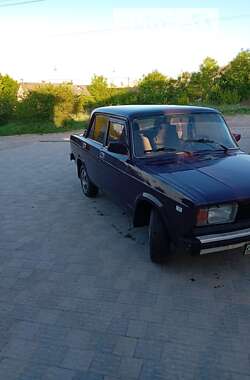 Седан ВАЗ / Lada 2105 1999 в Новоселице