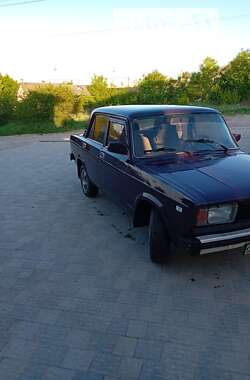 Седан ВАЗ / Lada 2105 1999 в Новоселиці