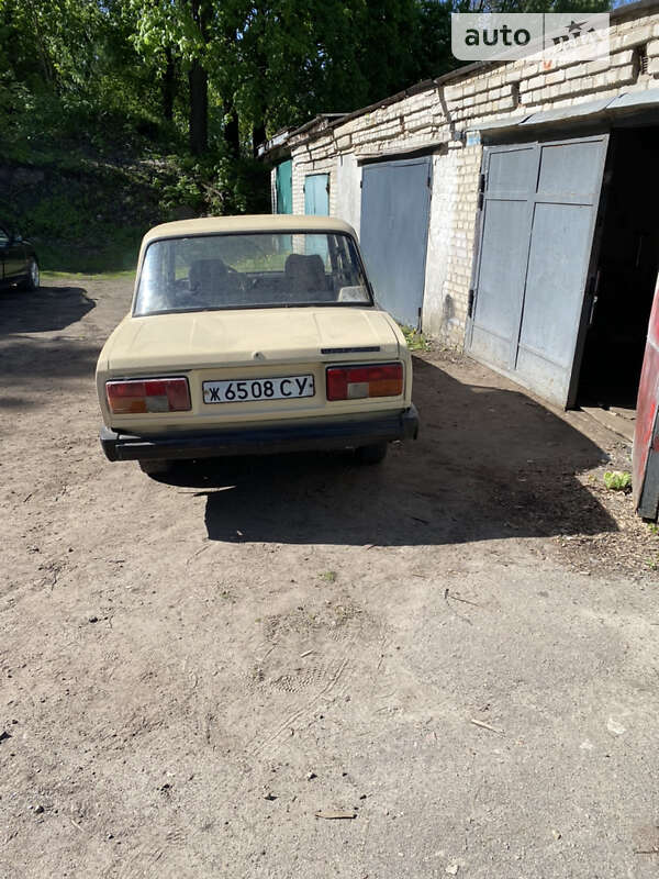 Седан ВАЗ / Lada 2105 1990 в Кролевце