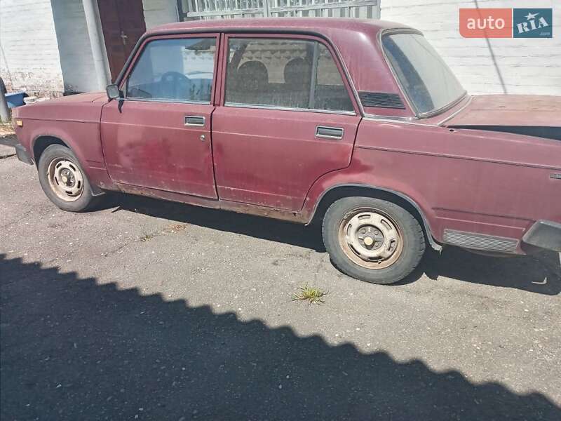 Седан ВАЗ / Lada 2105 1999 в Рокитному фото 2 Седан ВАЗ / Lada 2105 1999 в Рокитному