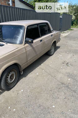 Седан ВАЗ / Lada 2105 1987 в Гадячі