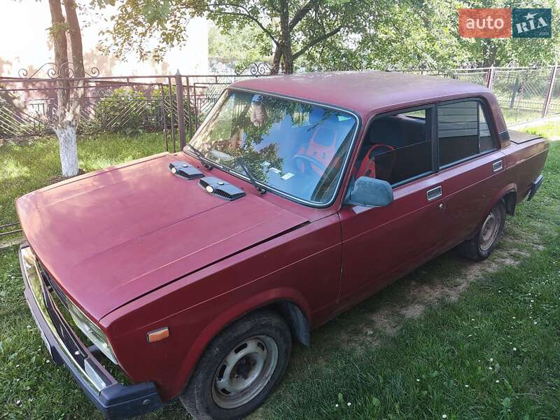 Седан ВАЗ / Lada 2105 1992 в Долине