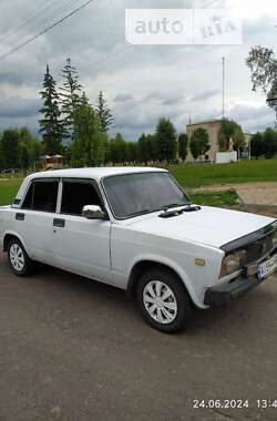 Седан ВАЗ / Lada 2105 1996 в Березані