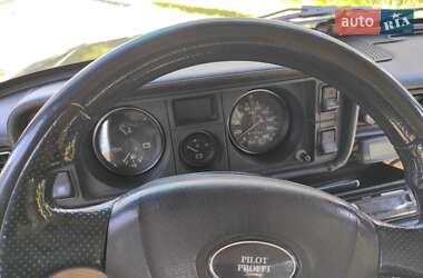 Седан ВАЗ / Lada 2105 1999 в 