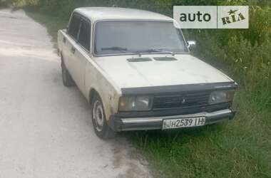 Седан ВАЗ / Lada 2105 1985 в Золочеві