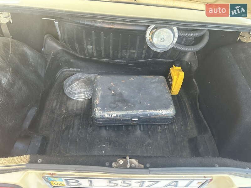 Седан ВАЗ / Lada 2105 1983 в Полтаве