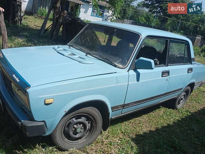 Седан ВАЗ / Lada 2105 1990 в Шишаки