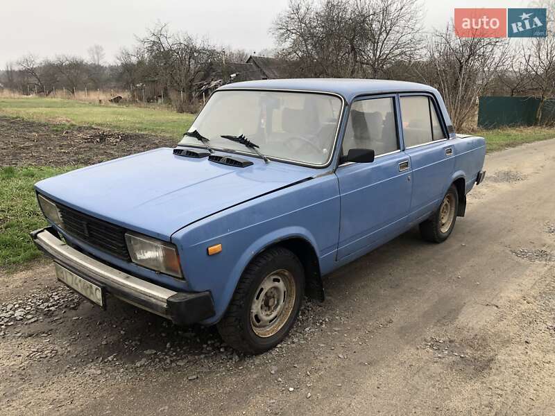 Седан ВАЗ / Lada 2105 1986 в Полтаві фото 4 Седан ВАЗ / Lada 2105 1986 в Полтаві