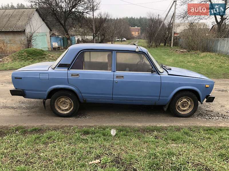 Седан ВАЗ / Lada 2105 1986 в Полтаві фото 8 Седан ВАЗ / Lada 2105 1986 в Полтаві
