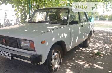 Седан ВАЗ / Lada 2105 1984 в Одессе