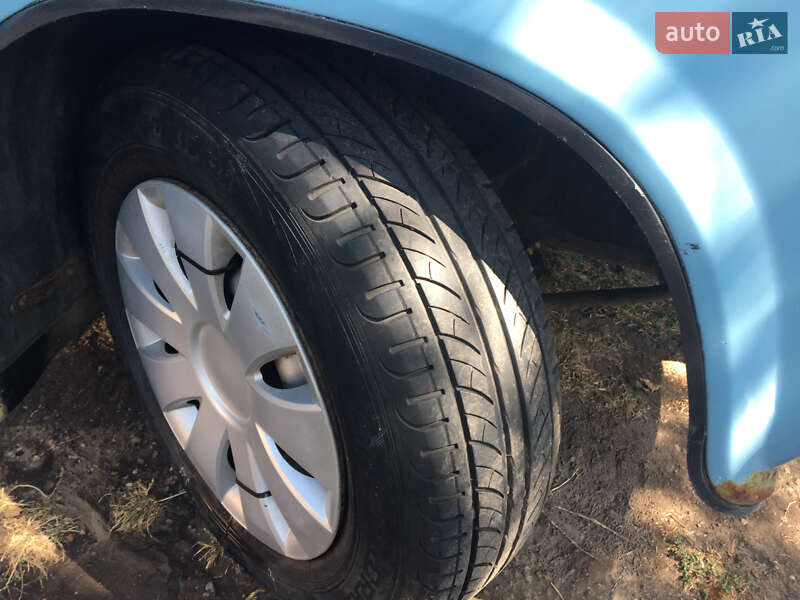 Седан ВАЗ / Lada 2105 1987 в Черновцах